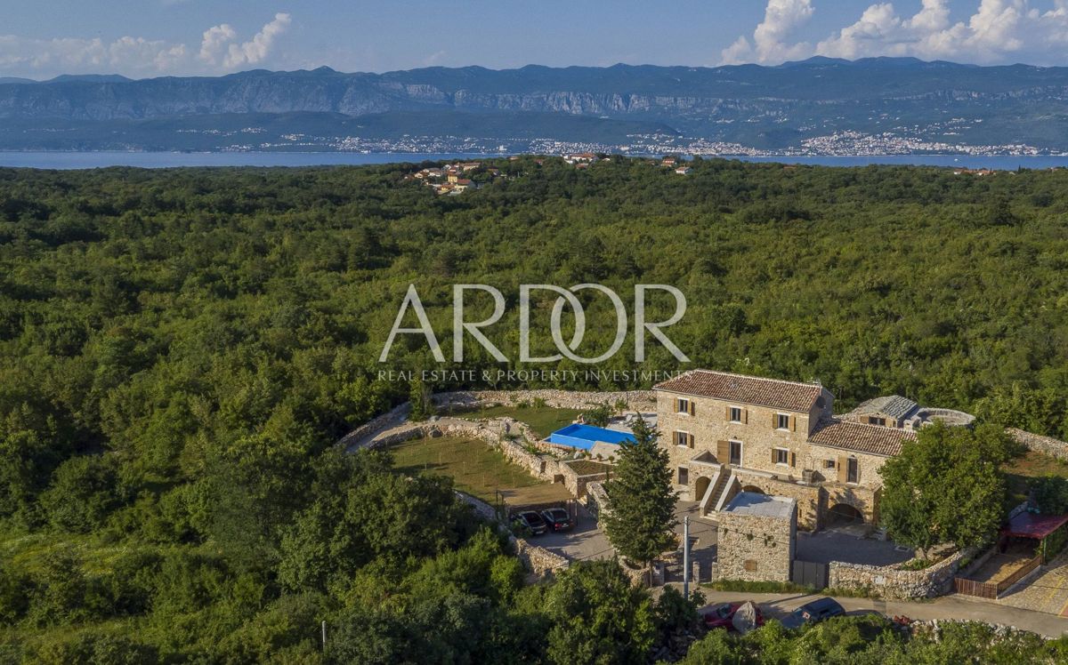 Villa Dobrinj, 367m2