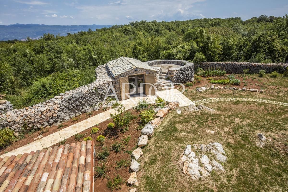 Villa Dobrinj, 367m2