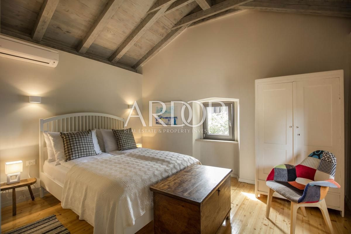 Villa Dobrinj, 367m2