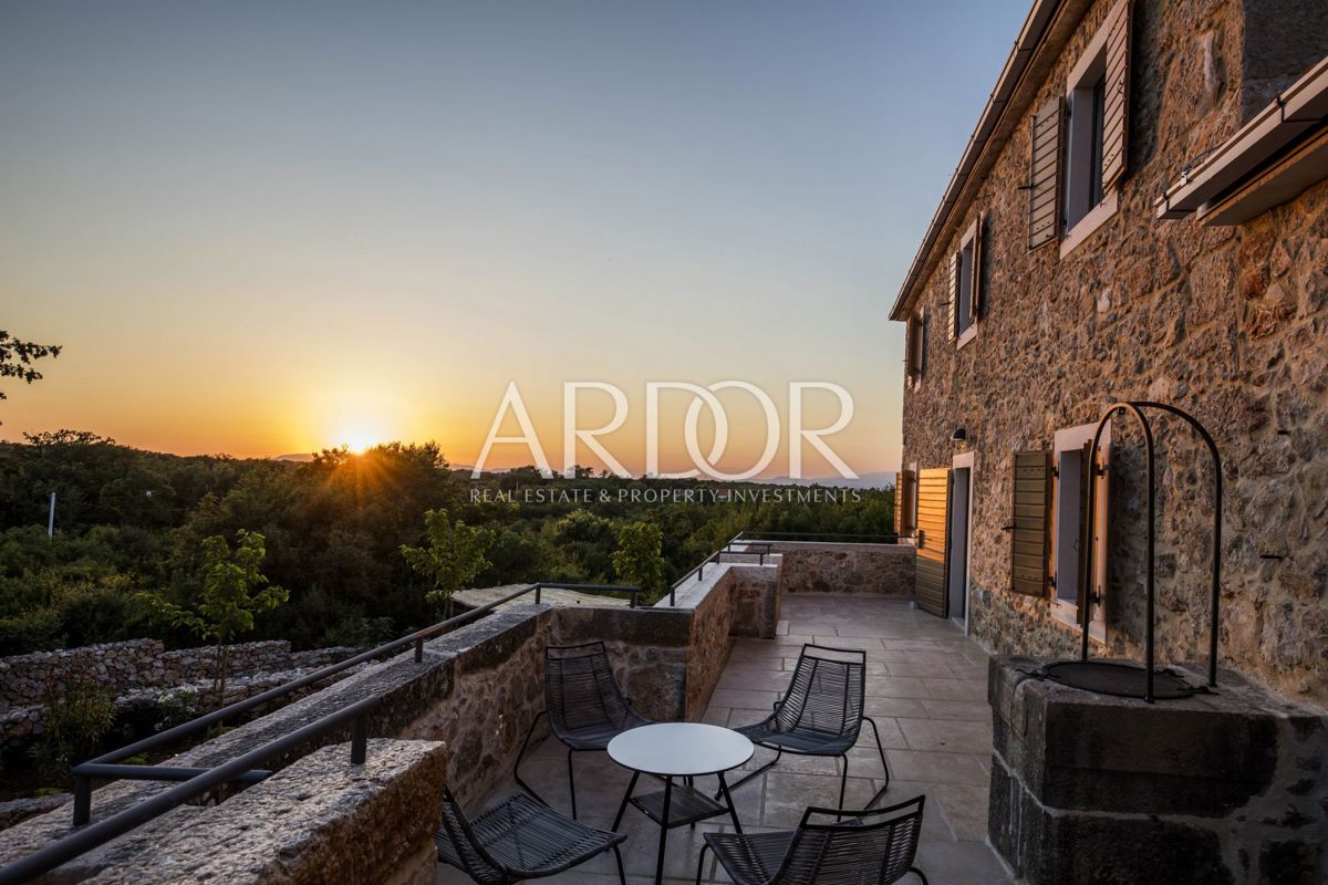 Villa Dobrinj, 367m2