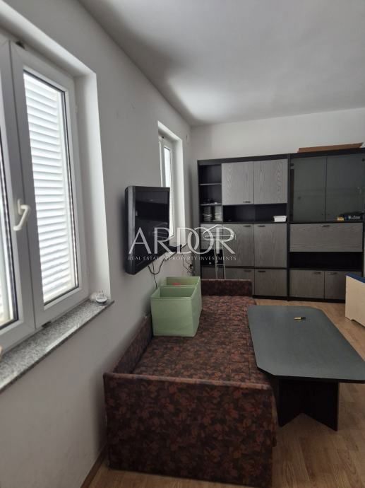 Casa Novi Vinodolski, 190m2