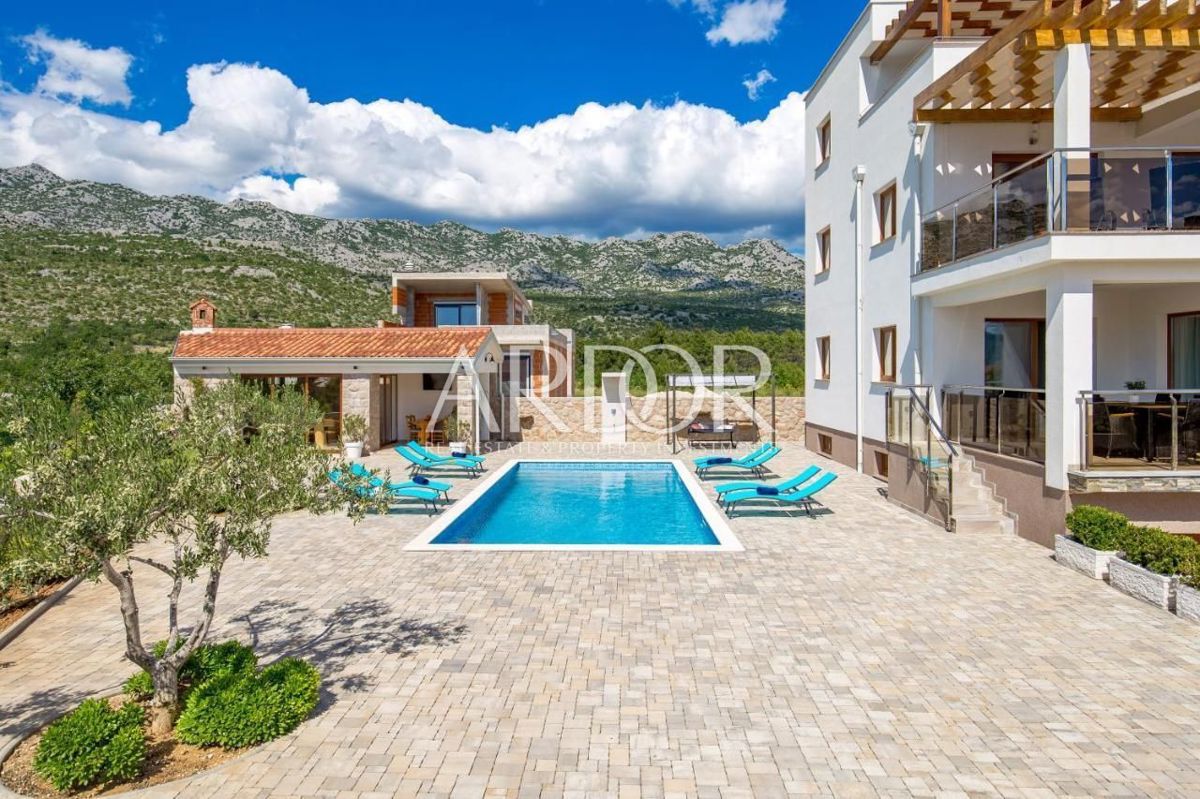 Casa Seline, Starigrad, 388m2