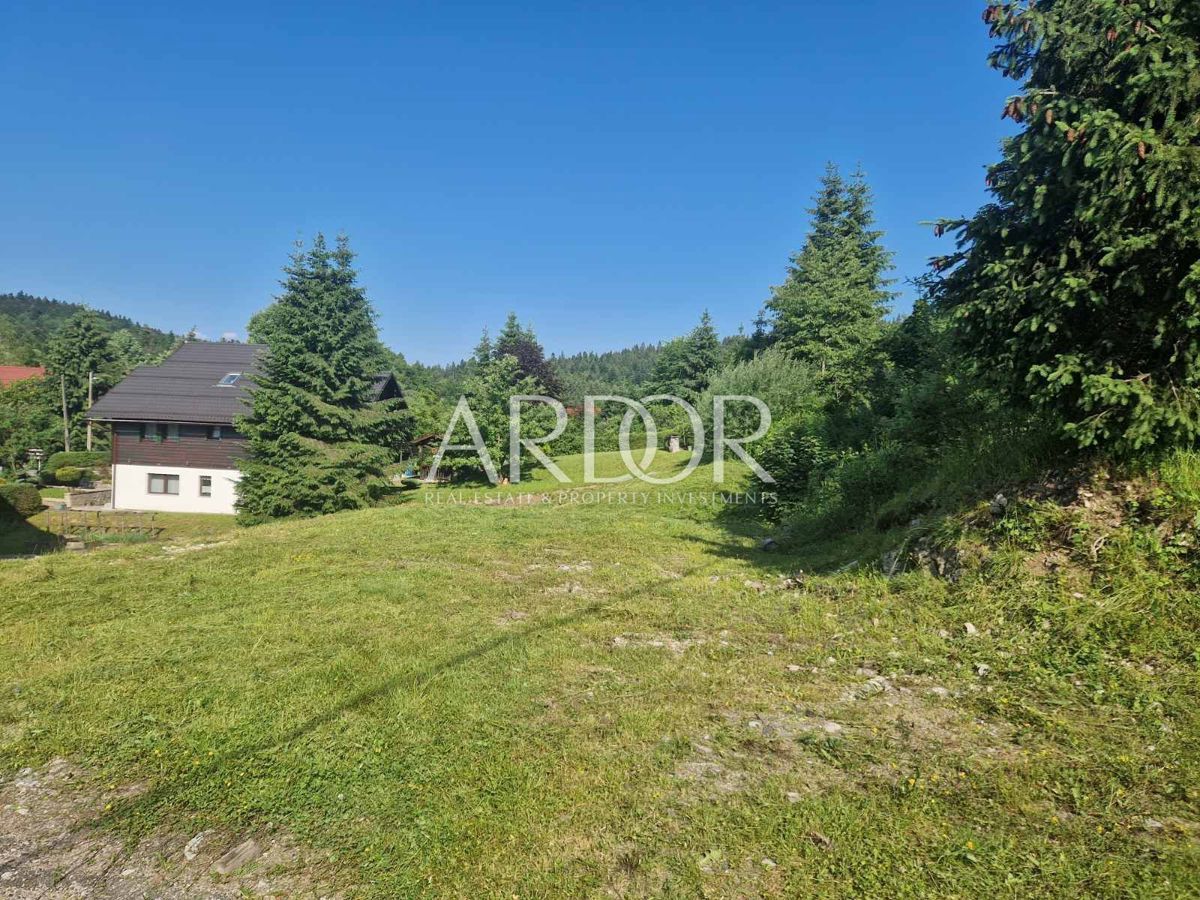 Terreno Delnice, 747m2