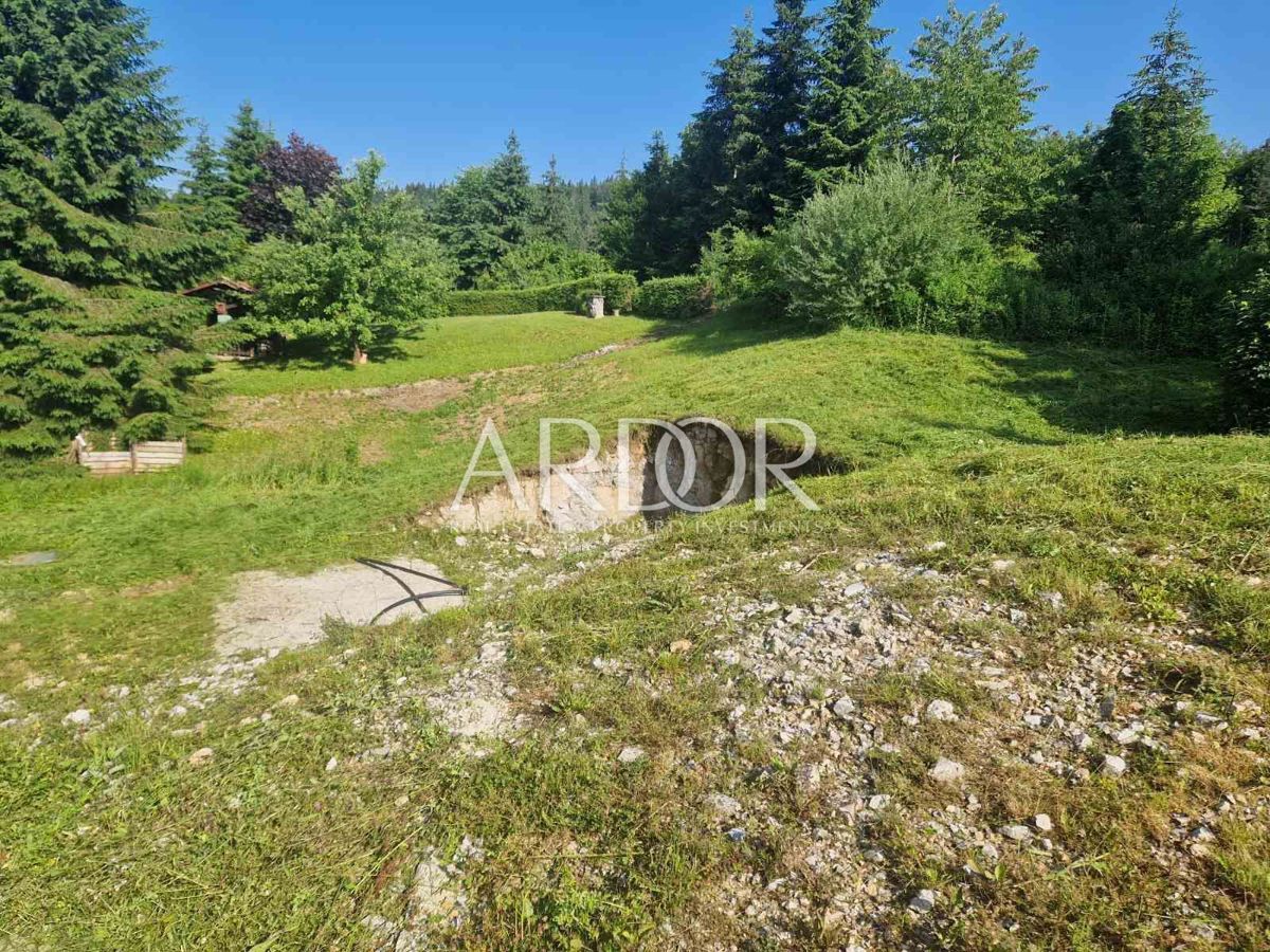 Terreno Delnice, 747m2