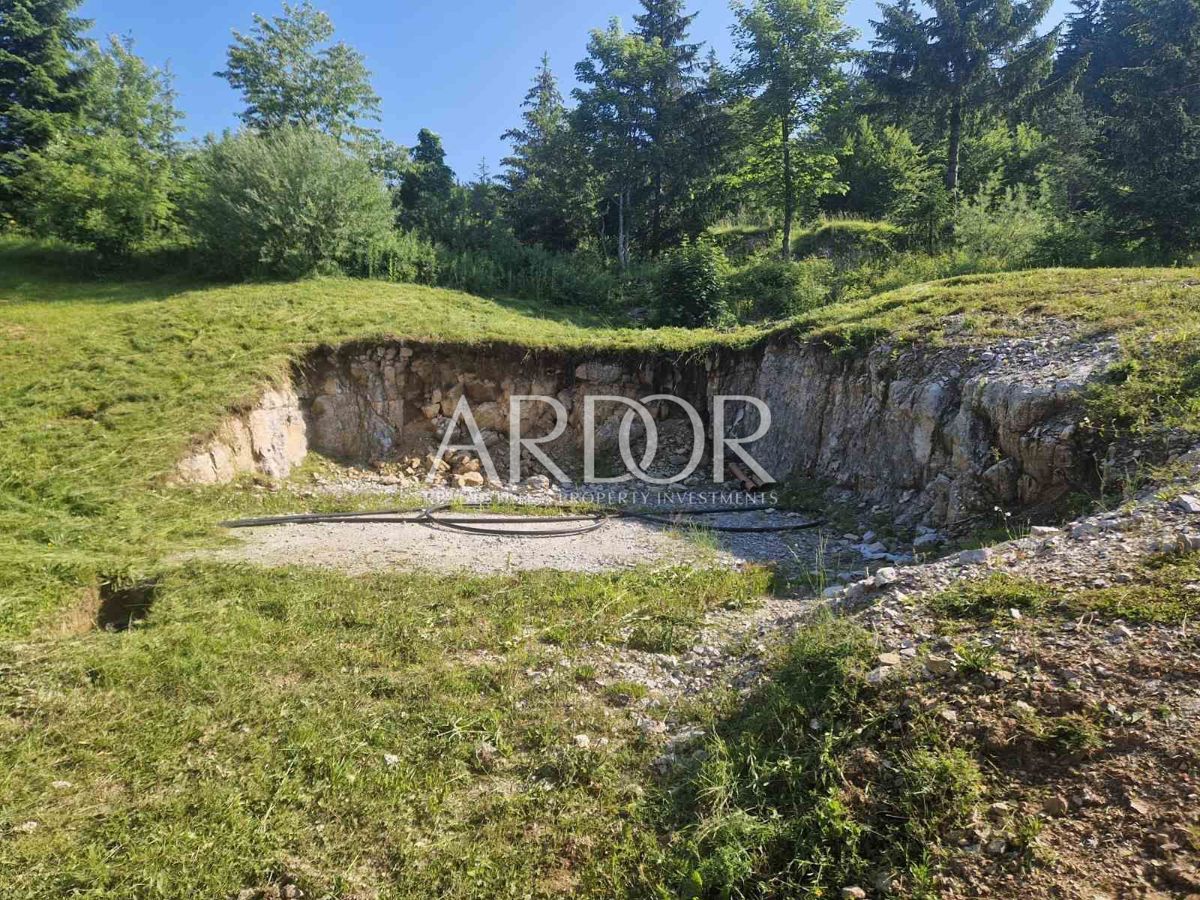 Terreno Delnice, 747m2