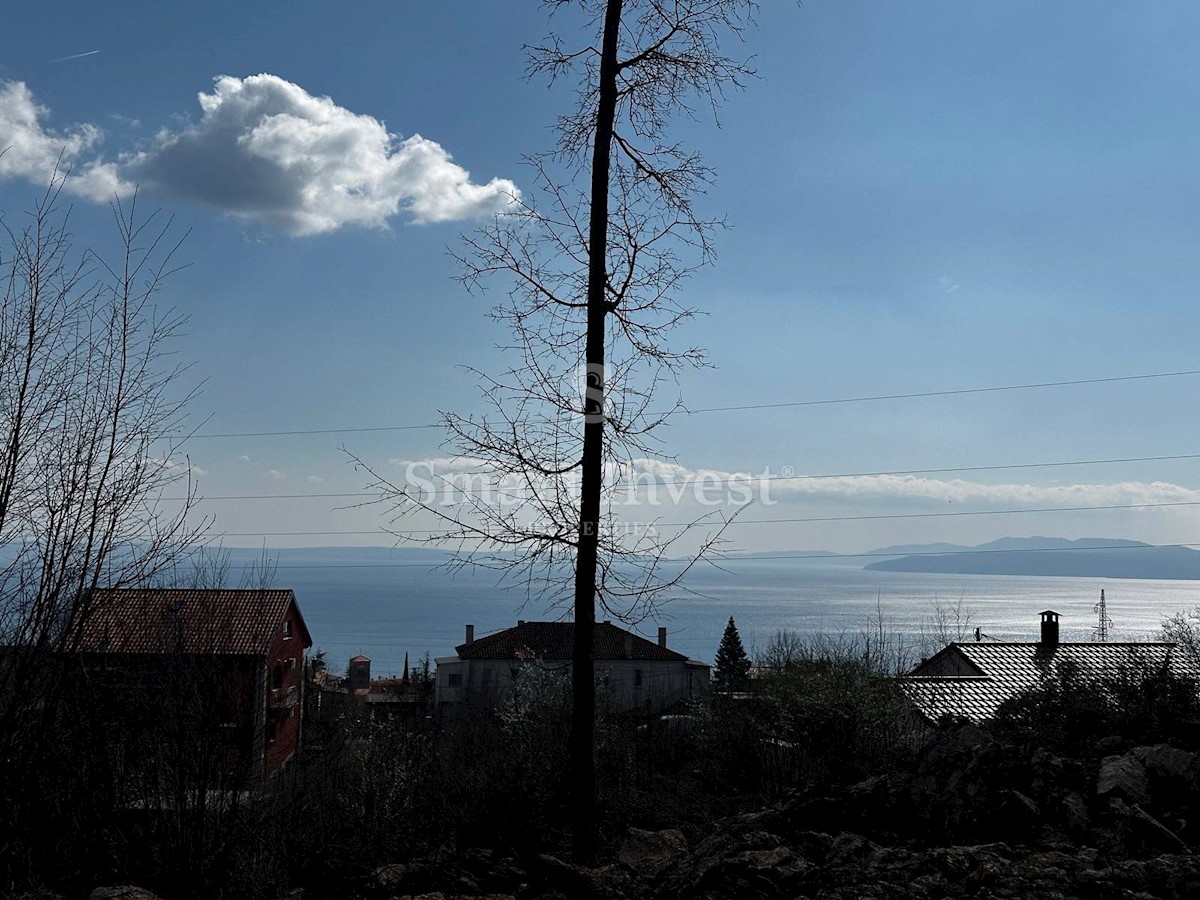 ABBAZIA - MATULJI, terreno edificabile con vista mare