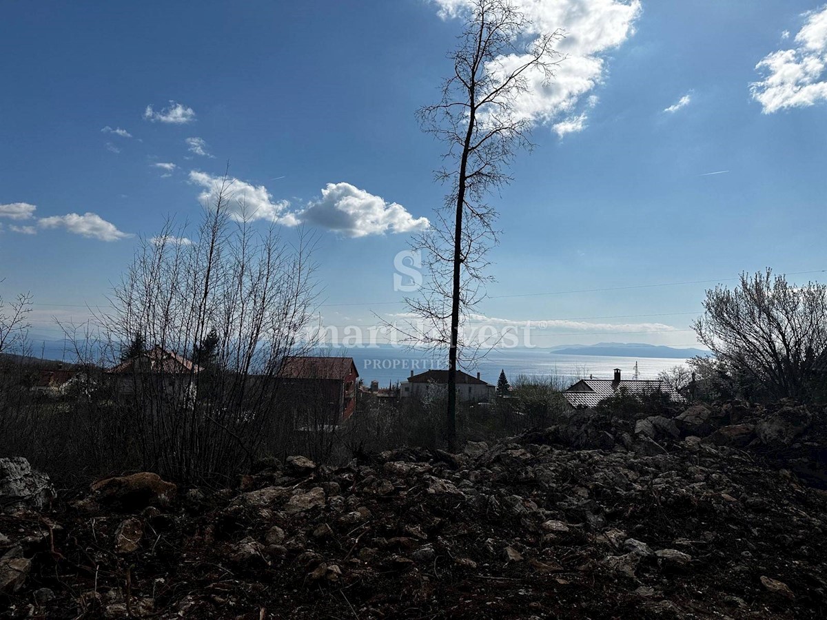 ABBAZIA - MATULJI, terreno edificabile con vista mare