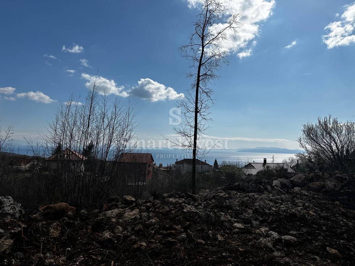 ABBAZIA - MATULJI, terreno edificabile con vista mare