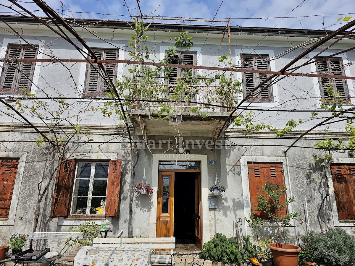 OPATIJA, villa storica con ampio giardino e vista sul mare