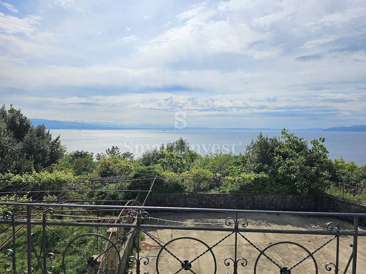 OPATIJA, villa storica con ampio giardino e vista sul mare