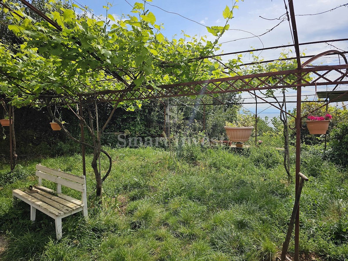 OPATIJA, villa storica con ampio giardino e vista sul mare