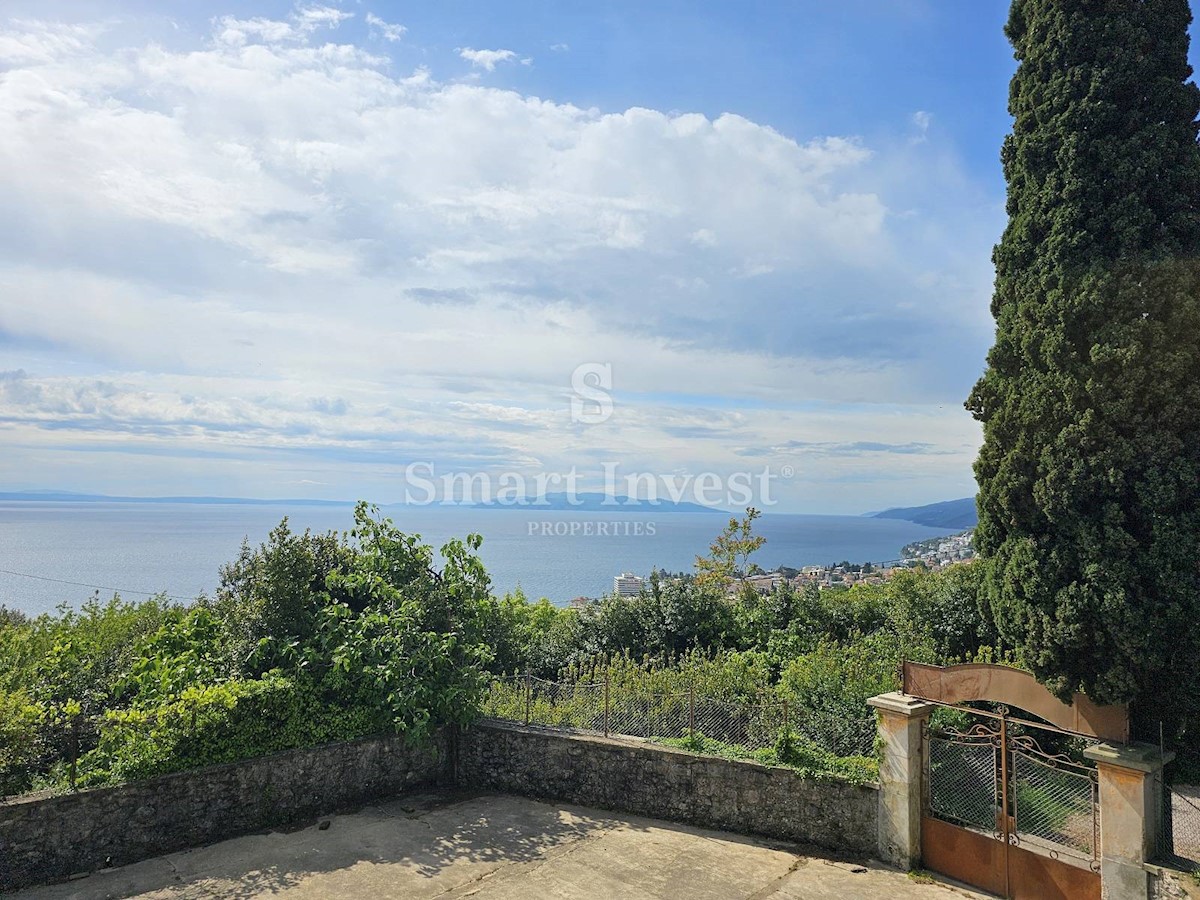 OPATIJA, villa storica con ampio giardino e vista sul mare