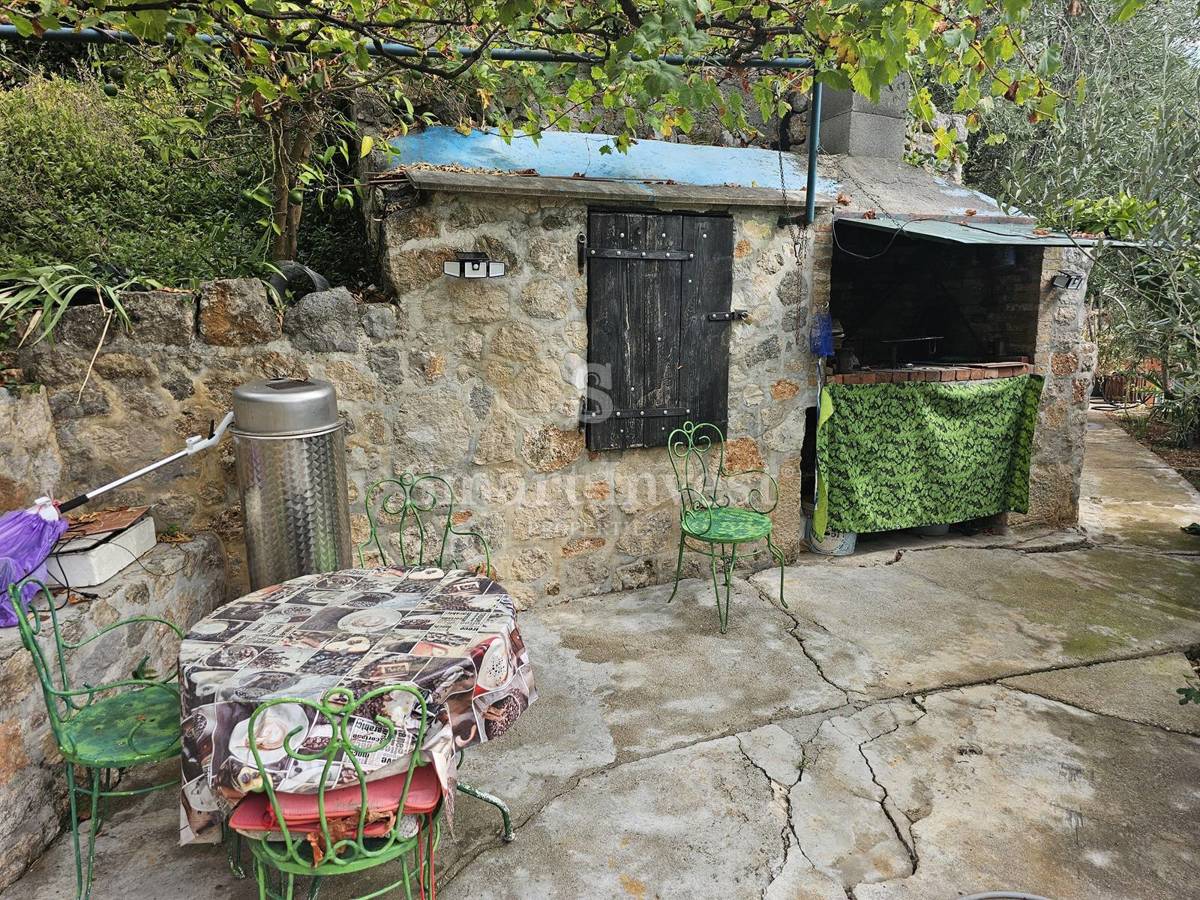 MEDVEJA, terreno edificabile con splendida vista mare