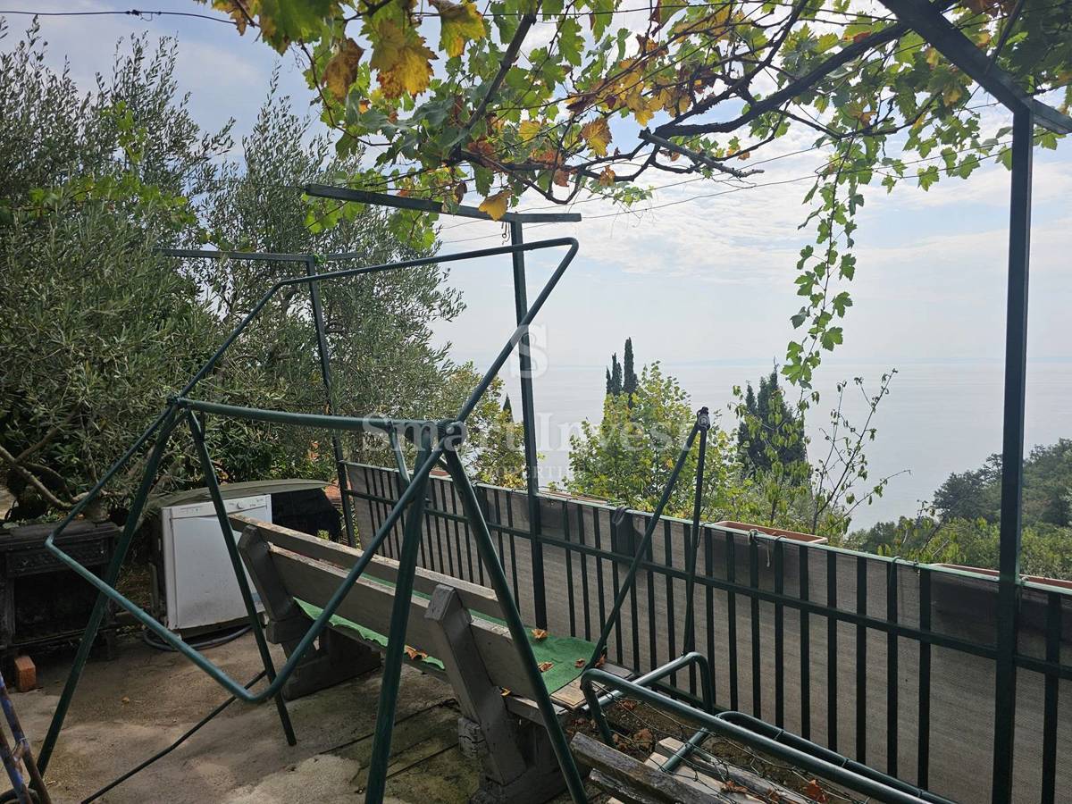 MEDVEJA, terreno edificabile con splendida vista mare