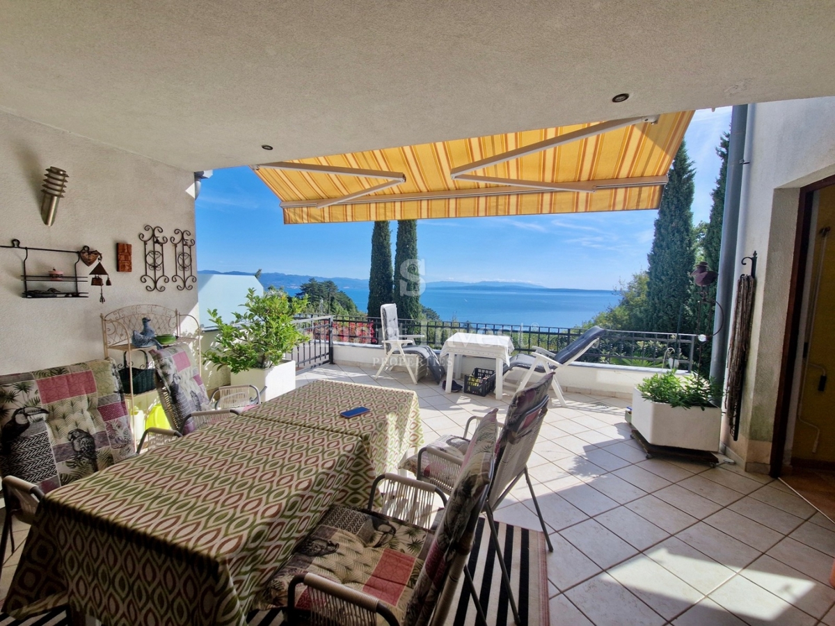 ABBAZIA - VEPRINAC, casa bifamiliare con vista mare