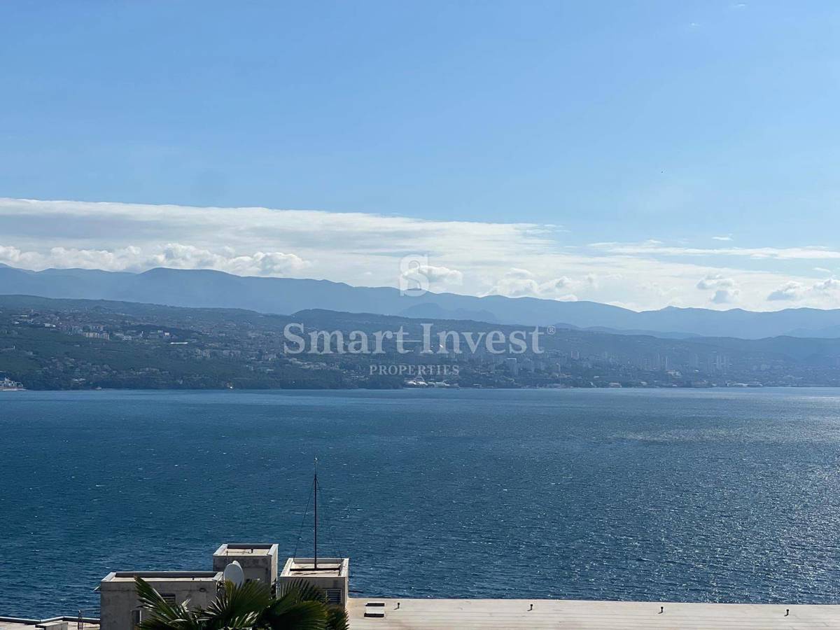 OPATIJA, appartamento con splendida vista sul mare