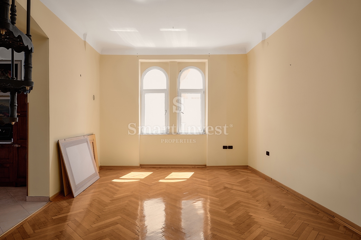ABBAZIA - CENTRO, appartamento di 189 m2 con vista mare e parcheggio