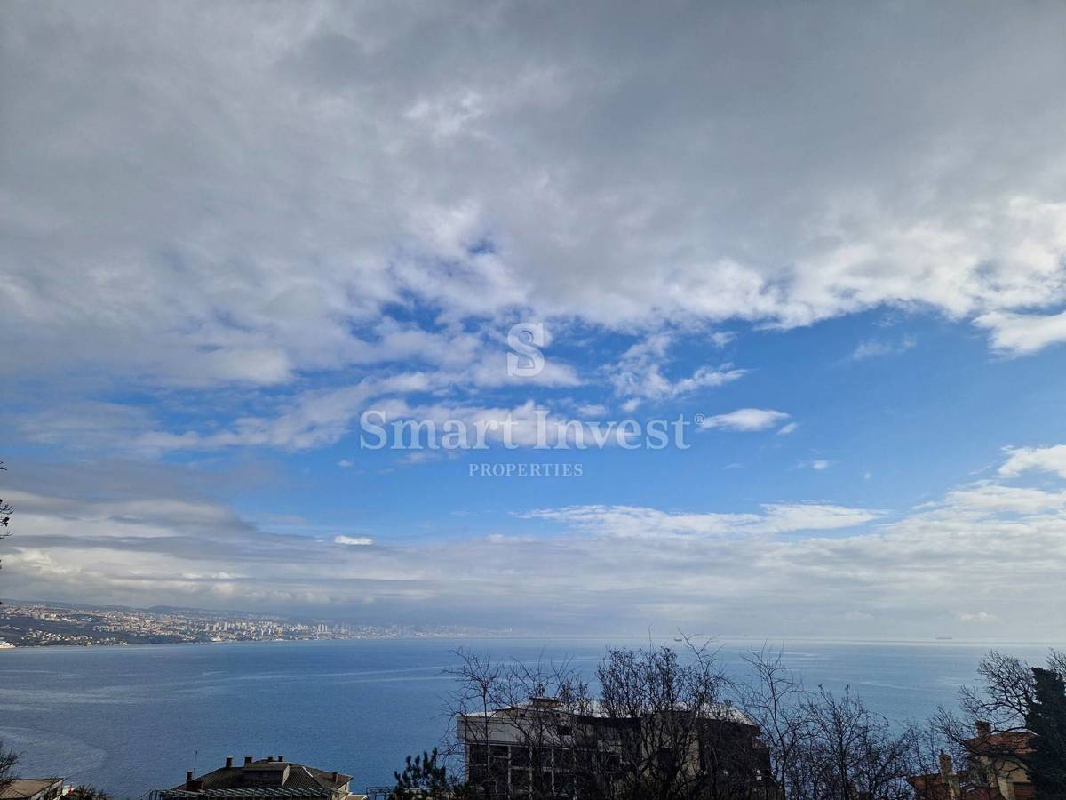 ABBAZIA, appartamento con 3 camere da letto con balcone e vista mare