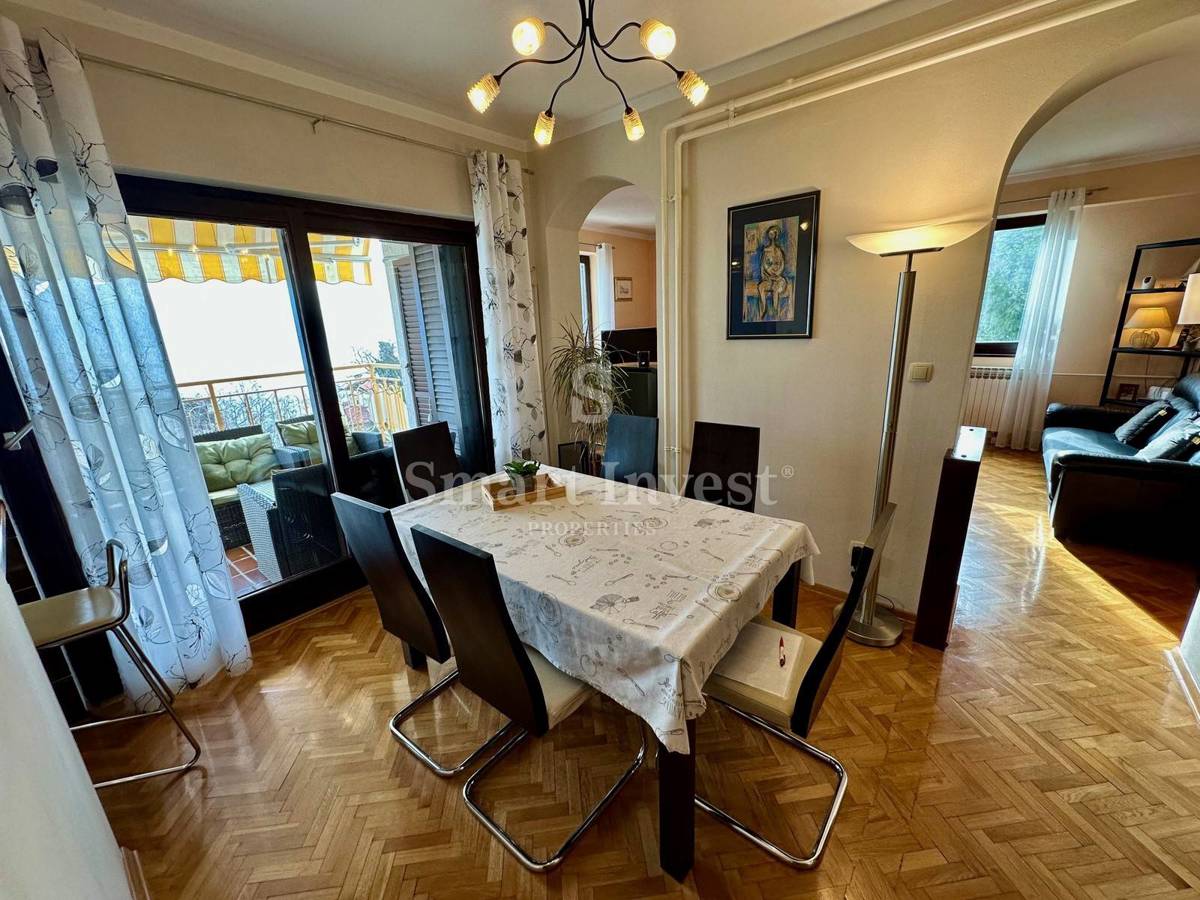 ABBAZIA, appartamento con 3 camere da letto con balcone e vista mare