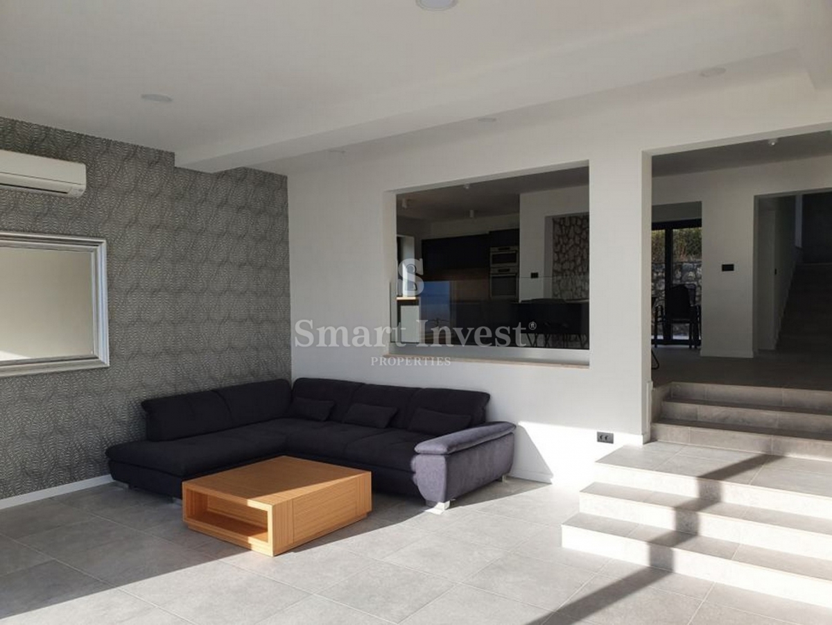 Casa Kostrena, 350m2