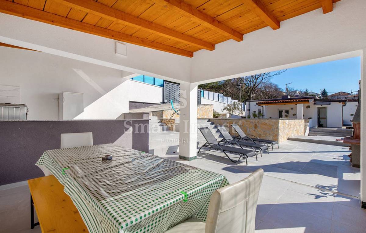 FIUME - KANTRIDA, casa con piscina e vista mare!