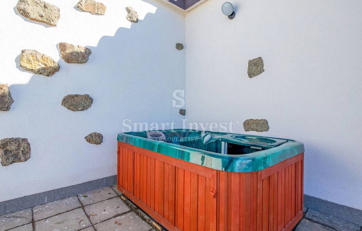 FIUME - KANTRIDA, casa con piscina e vista mare!