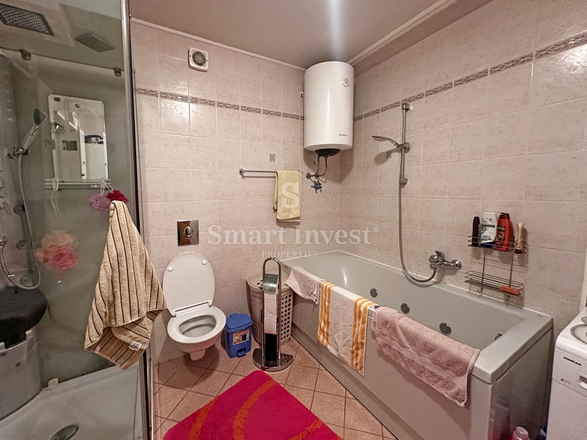 MATULJI - JUŠIĆI, appartamento al piano terra con posto auto!