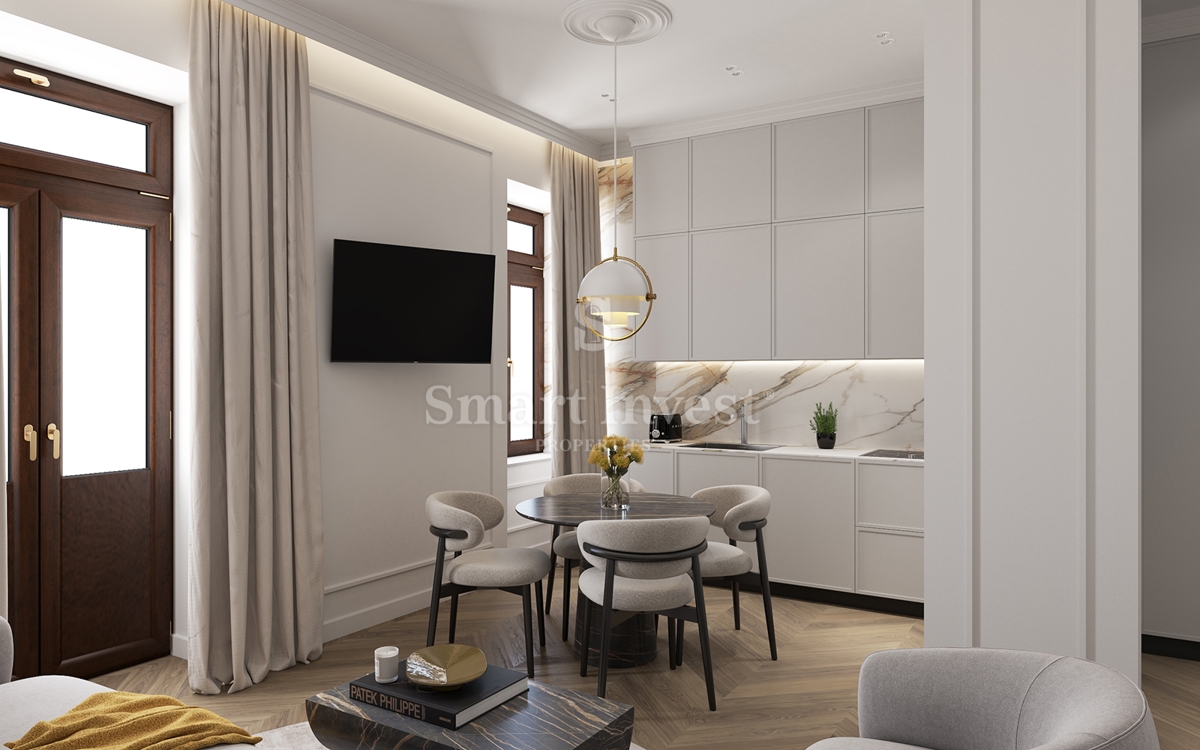 ABBAZIA, appartamento di lusso con balcone in un'antica villa vicino al mare