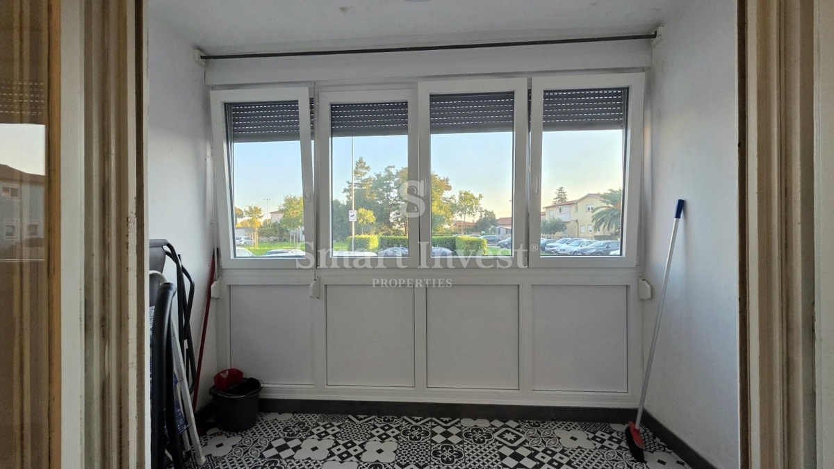 ISTRIA - UMAGO, appartamento trilocale ristrutturato e arredato in centro