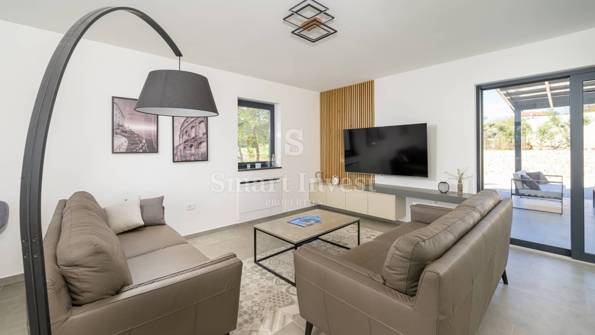 Casa Smoljanci, Svetvinčenat, 200m2