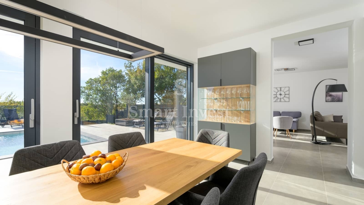 Casa Smoljanci, Svetvinčenat, 200m2