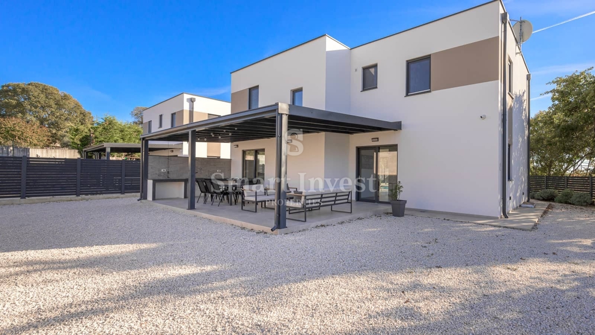 Casa Smoljanci, Svetvinčenat, 200m2