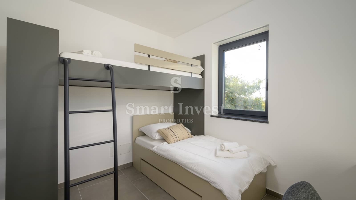 Casa Smoljanci, Svetvinčenat, 200m2