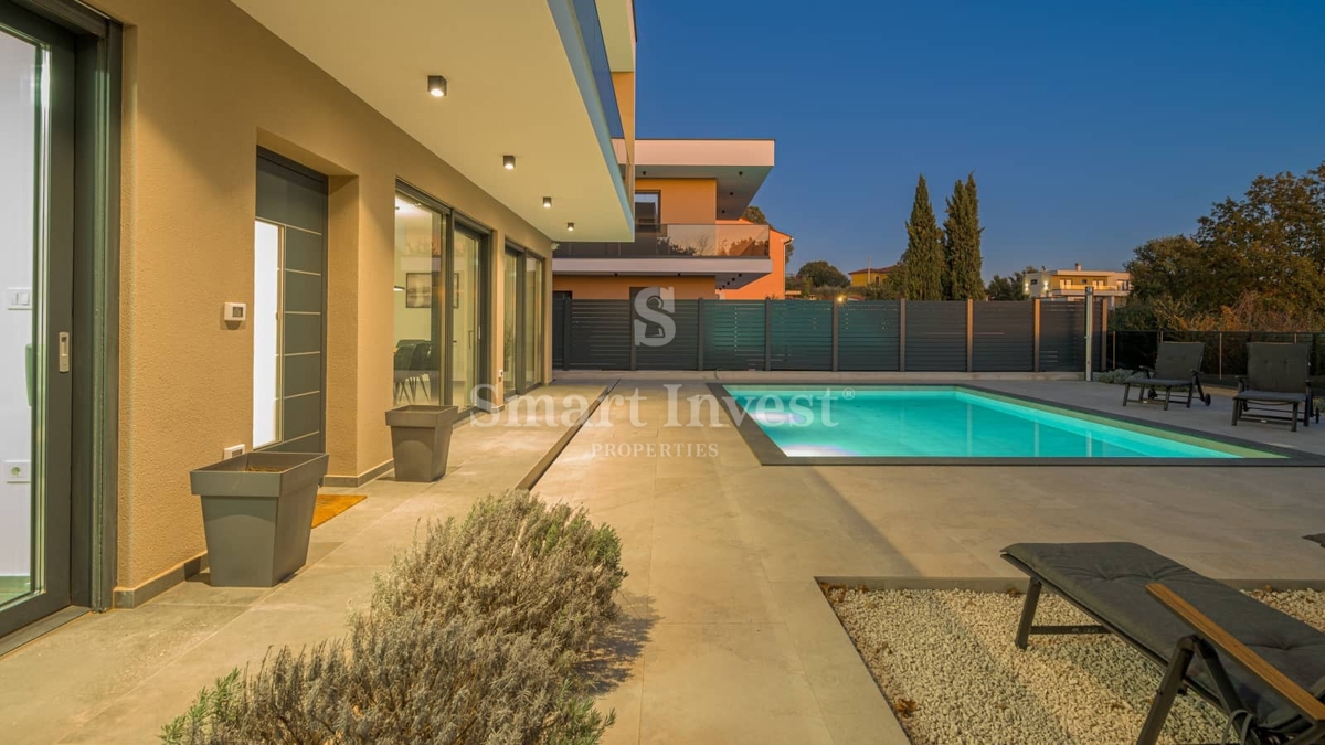 Casa Smoljanci, Svetvinčenat, 200m2