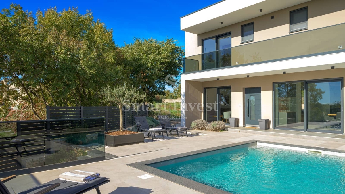 Casa Smoljanci, Svetvinčenat, 200m2