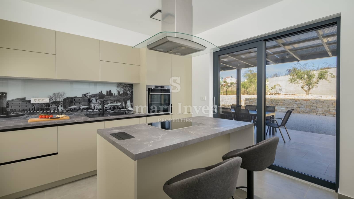 Casa Smoljanci, Svetvinčenat, 200m2