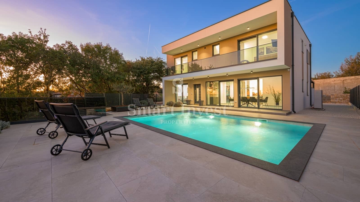 Casa Smoljanci, Svetvinčenat, 200m2