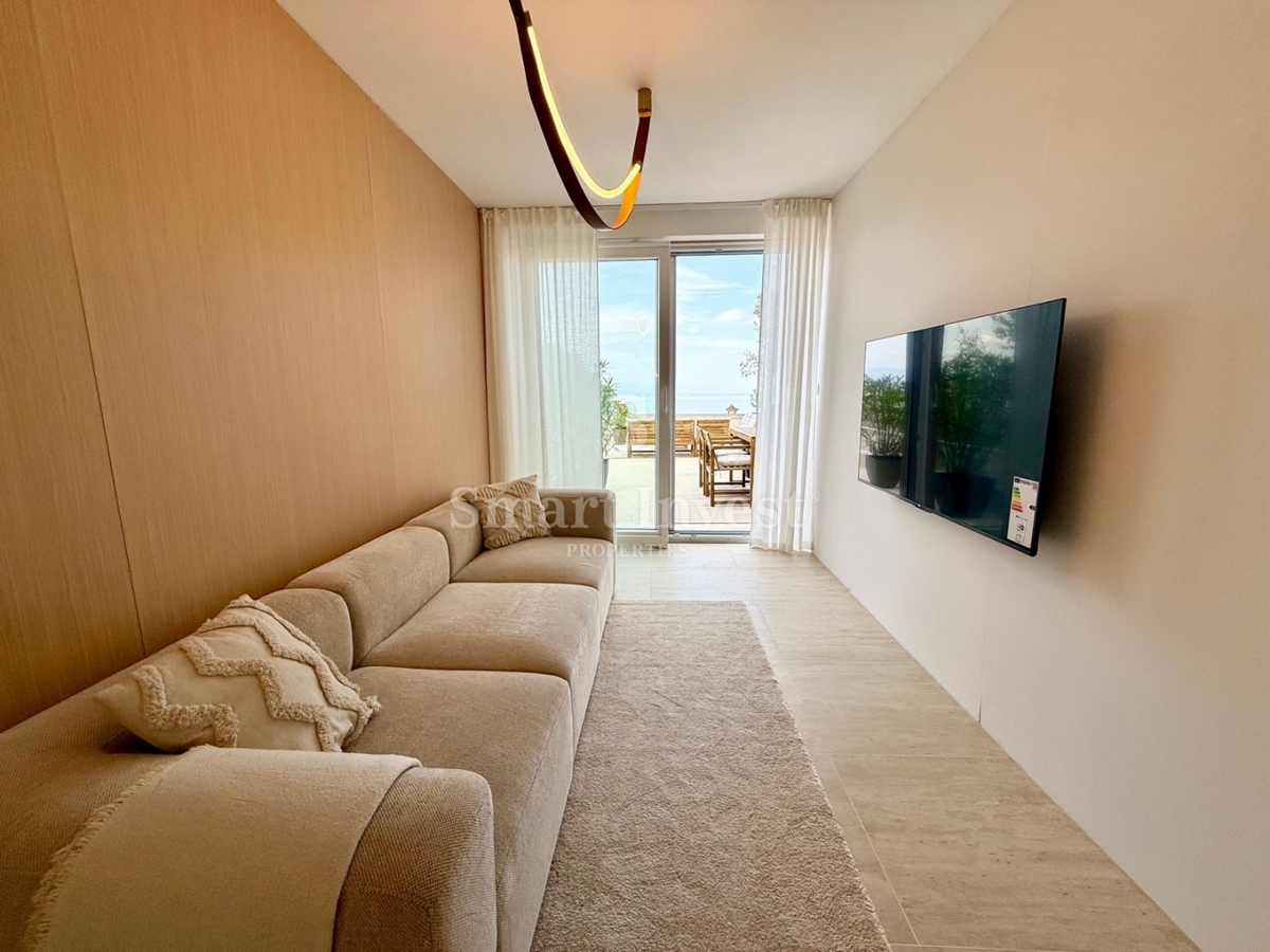 LOVRAN, appartamento trilocale con terrazza e vista mare, ESCLUSIVAMENTE NELLA NOSTRA AGENZIA!