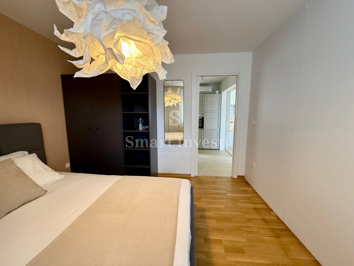 LOVRAN, appartamento trilocale con terrazza e vista mare, ESCLUSIVAMENTE NELLA NOSTRA AGENZIA!