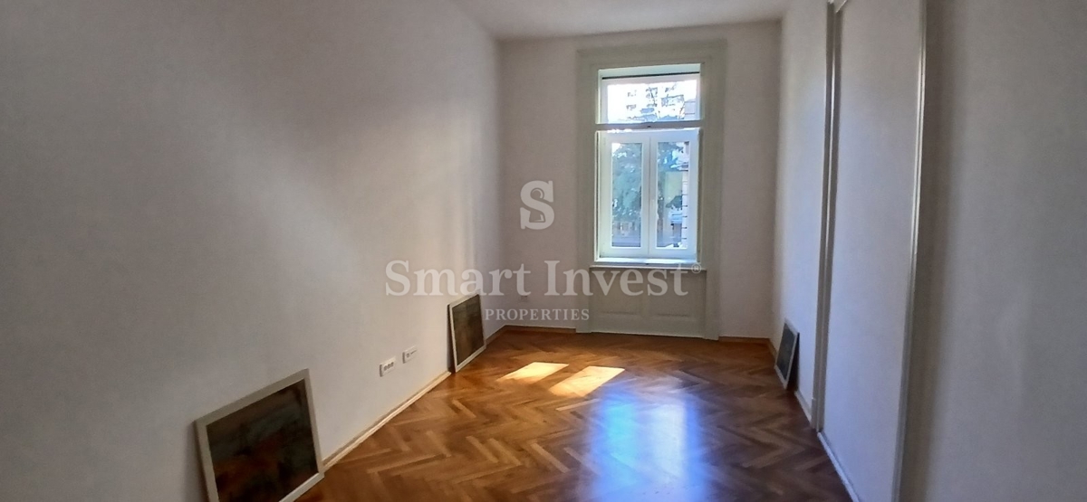 FIUME - CENTRO, appartamento trilocale ristrutturato vicino al Korzo