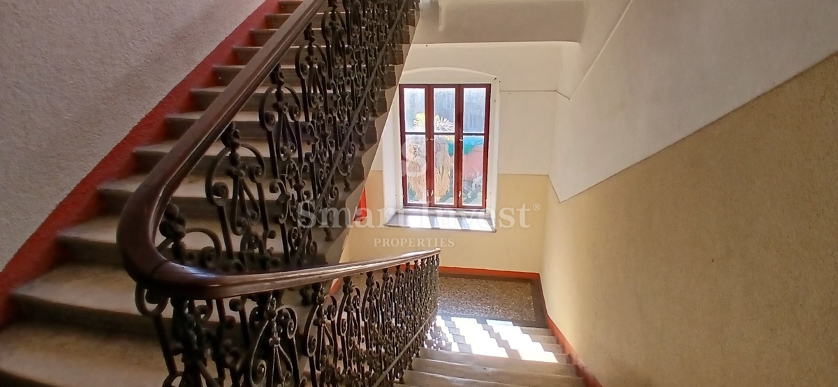 FIUME - CENTRO, appartamento trilocale ristrutturato vicino al Korzo