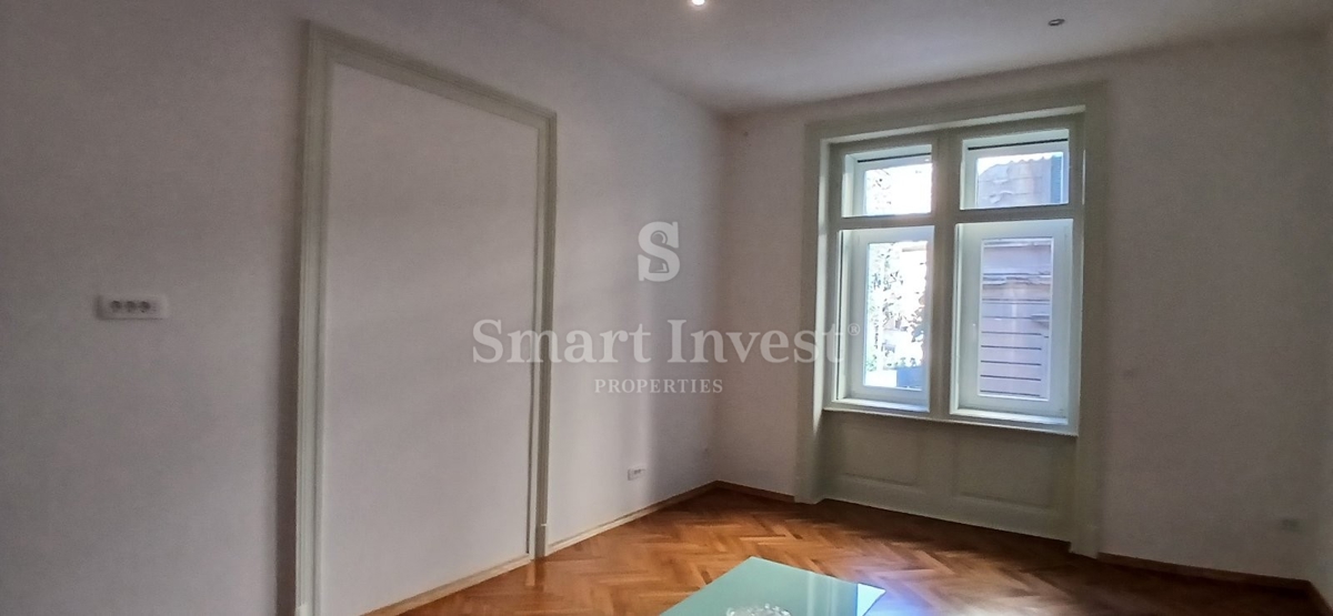 FIUME - CENTRO, appartamento trilocale ristrutturato vicino al Korzo