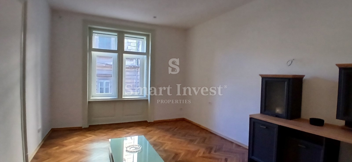 FIUME - CENTRO, appartamento trilocale ristrutturato vicino al Korzo