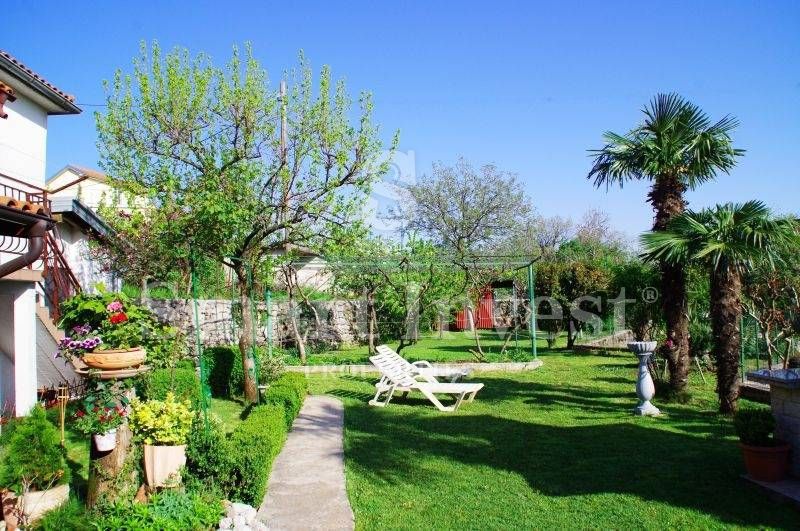 OPATIJA - MATULJI, Beautiful family house with sea view 