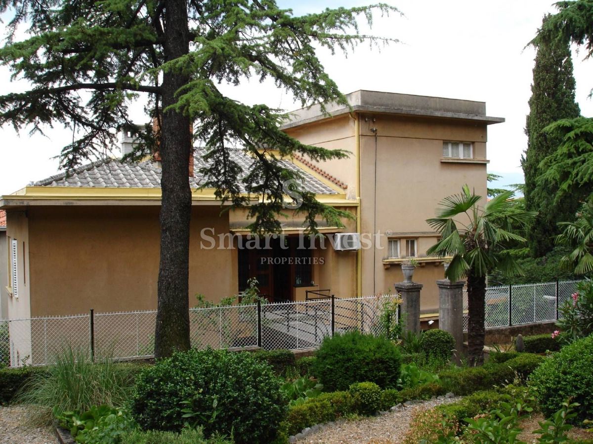 Casa Pećine, Rijeka, 400m2