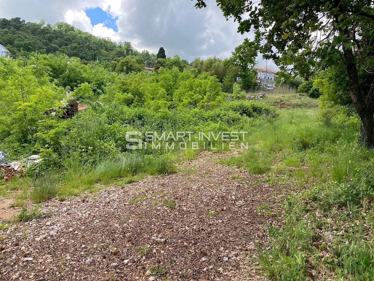 LOVRAN, Land plot of 9847 m2 with building permit and sea view