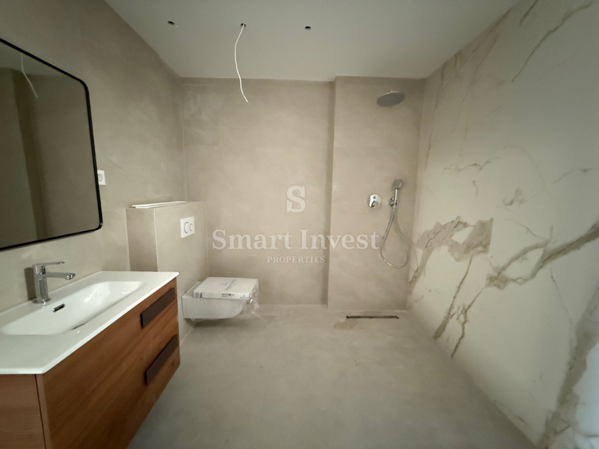 ABBAZIA, appartamento trilocale di lusso con vista mare e garage (A6)