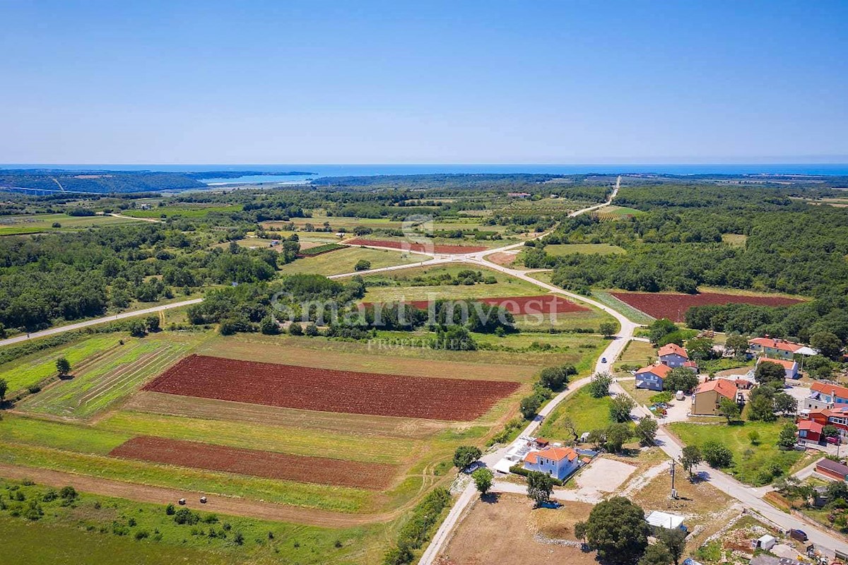 ISTRIA - NOVIGRAD, Bella villa con piscina in vendita, in zona tranquilla!