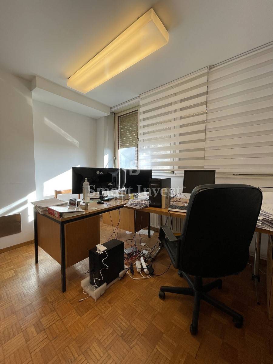 Commerciale Podmurvice, Rijeka, 176m2