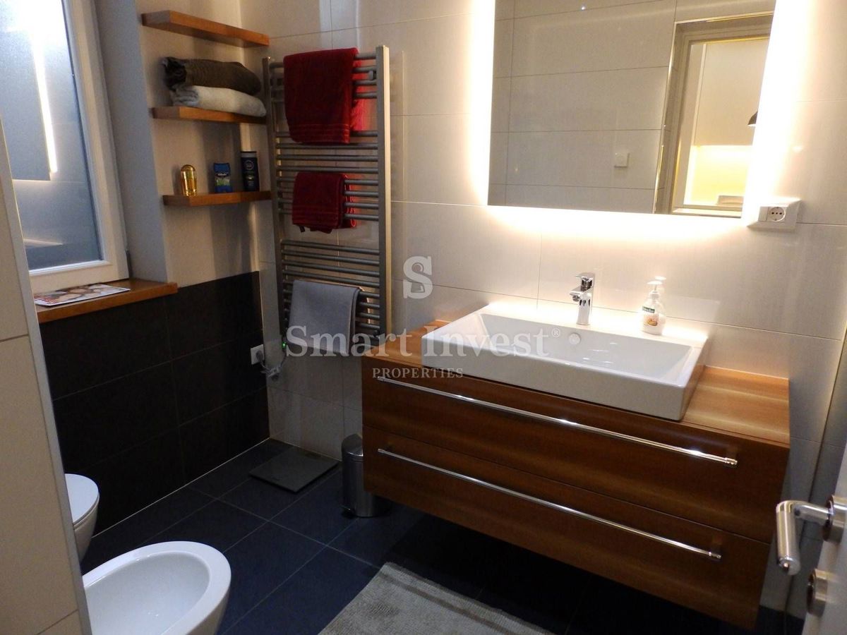 OPATIJA - CENTER, Exclusive apartment of 120 m2 near the sea